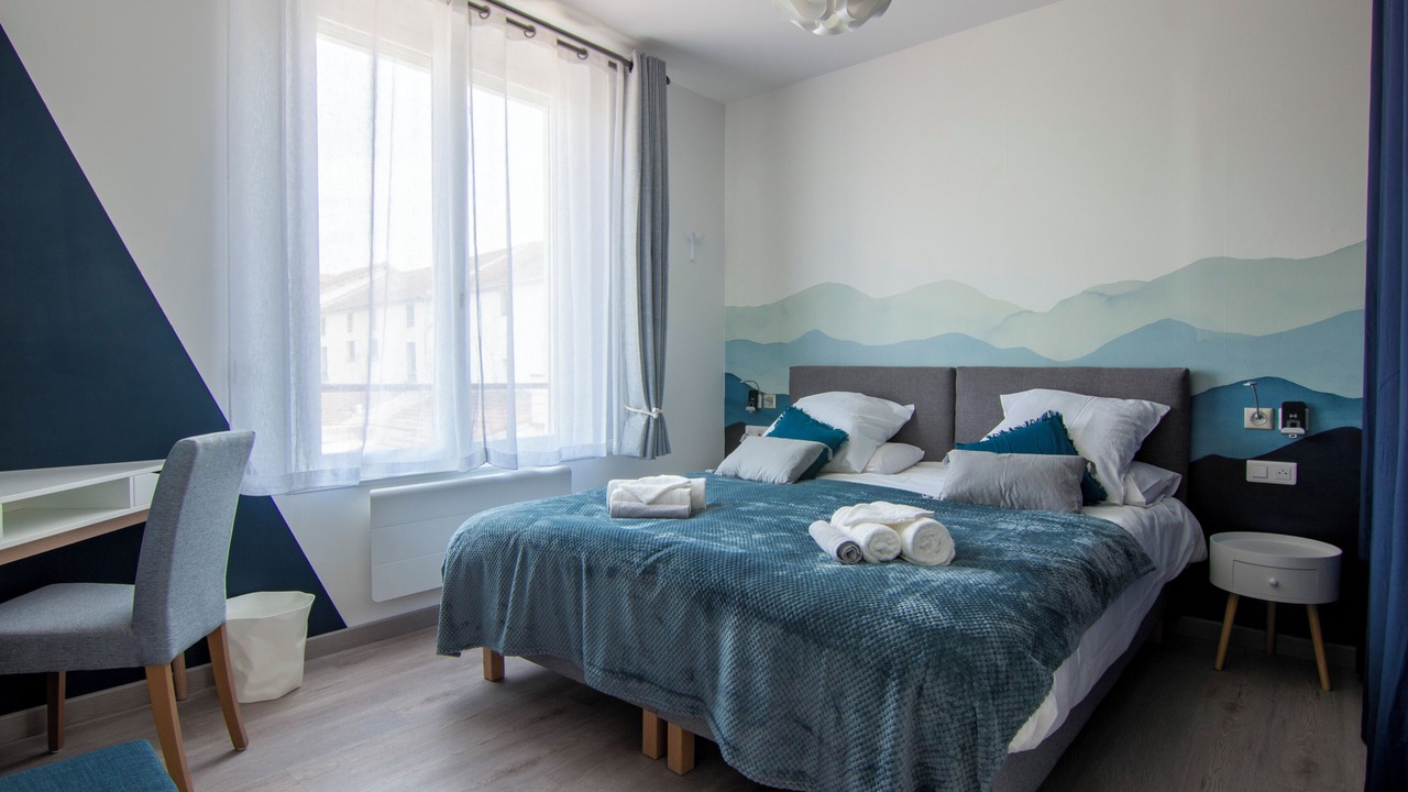 Photo of Bedroom in Chalons-en-Champagne