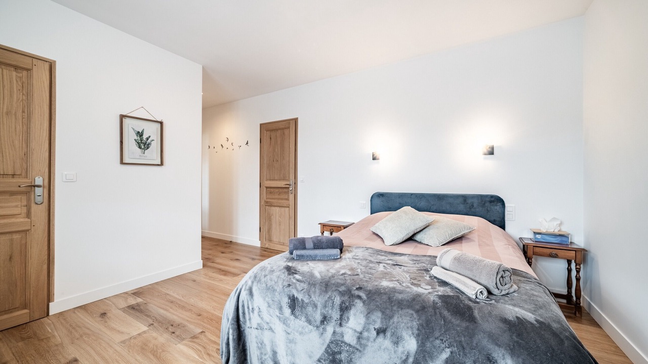 Photo of Bedroom in Excenevex