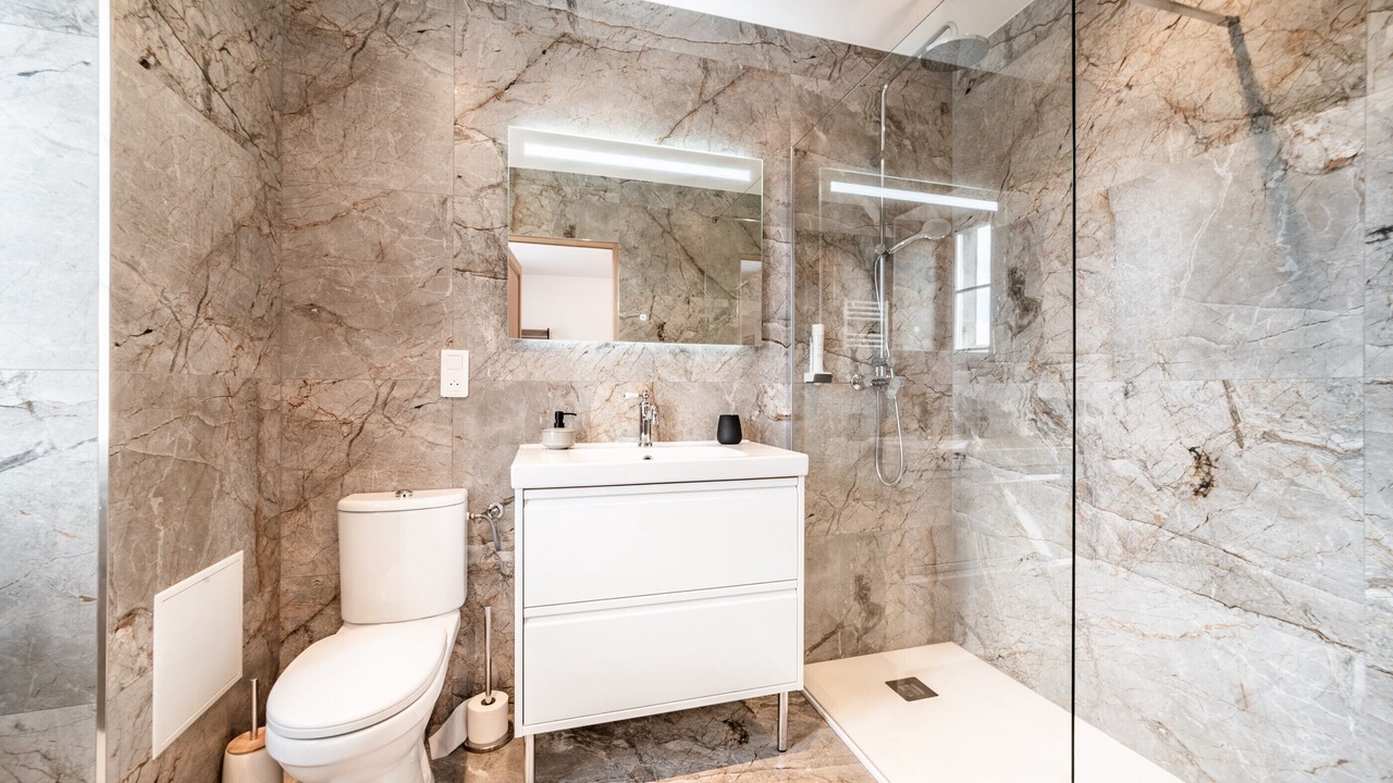 Photo of Bathroom in Excenevex