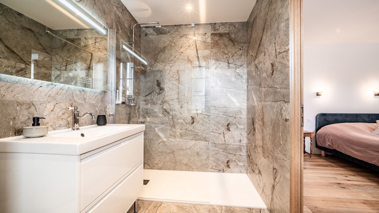 Photo of Bathroom in Excenevex