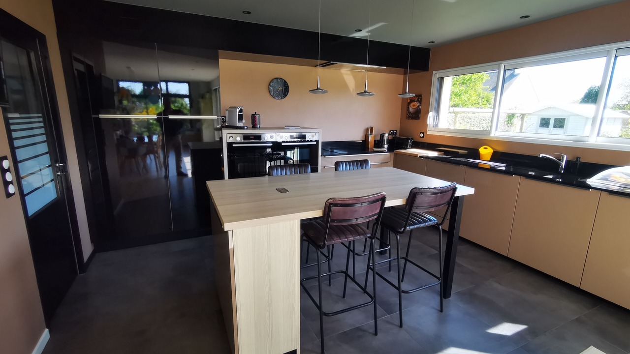 Photo of Kitchen in Saint-Lormel