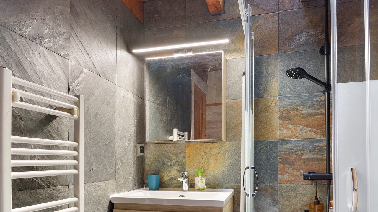 Photo of Bathroom in Viscos
