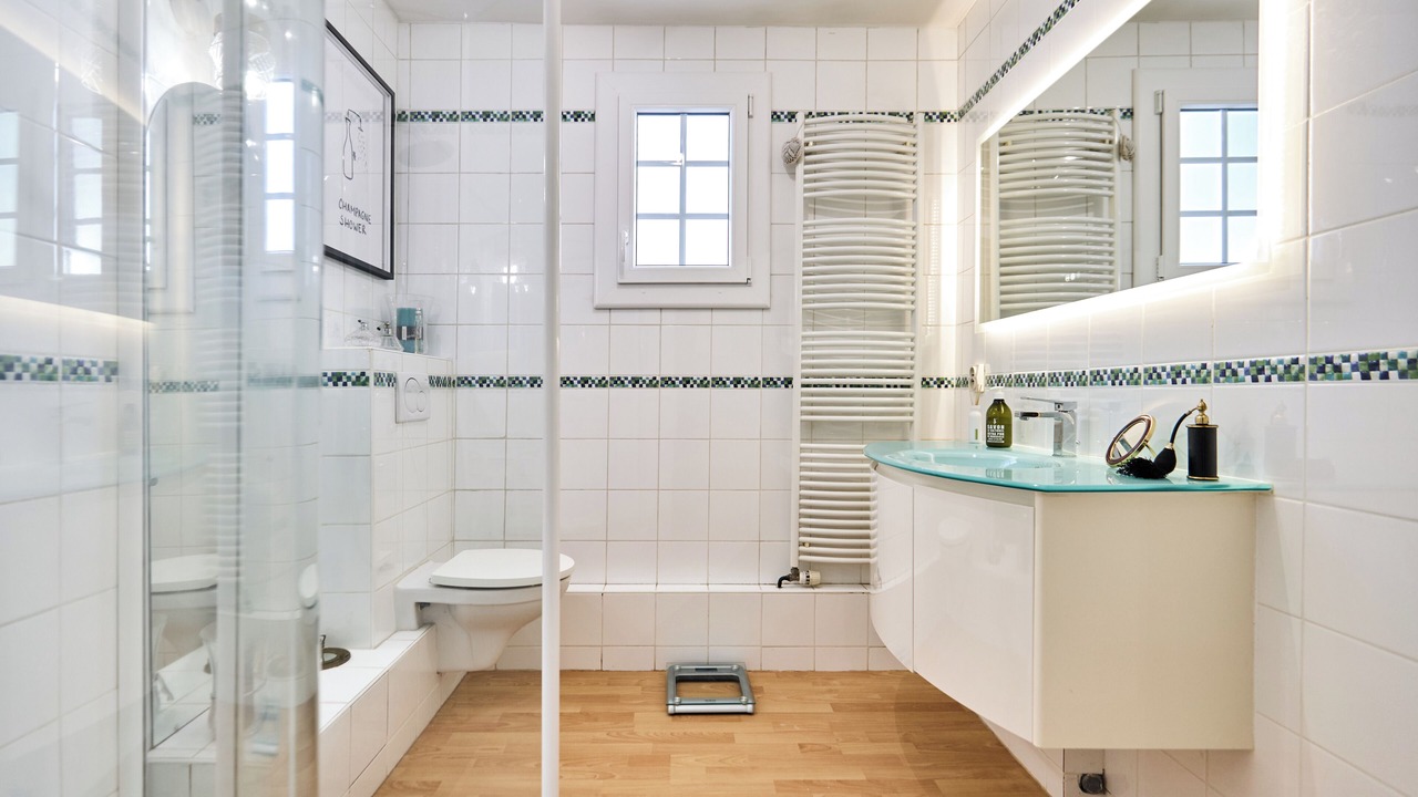 Photo of Bathroom in Verzenay