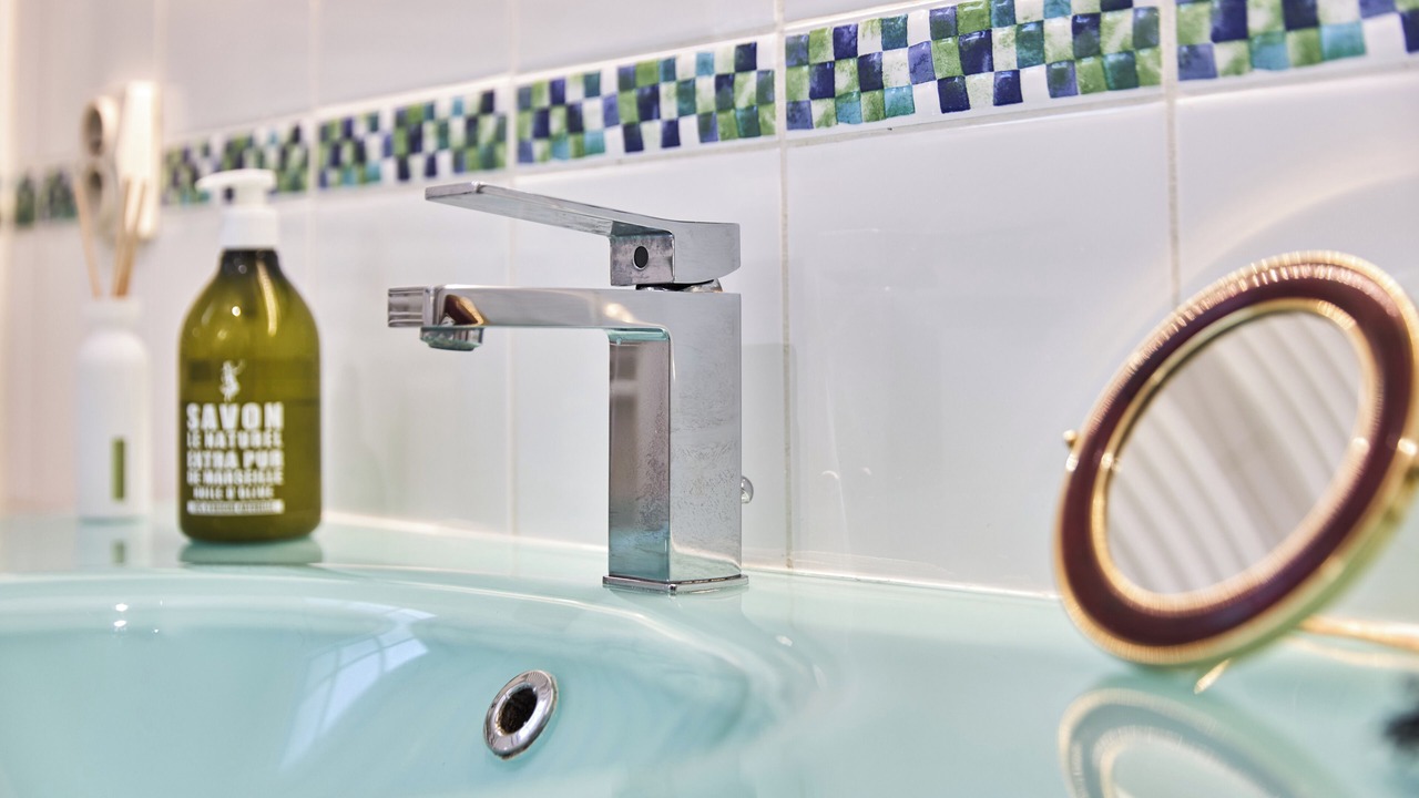 Photo of Bathroom in Verzenay