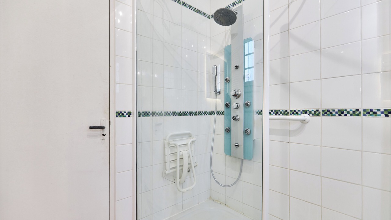 Photo of Bathroom in Verzenay