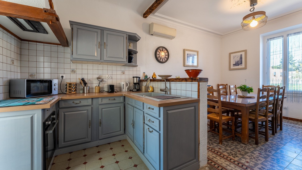 Photo of Kitchen in Saint-Laurent-La-Vernede