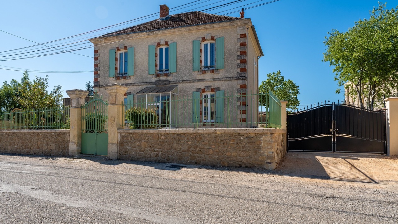 Photo of Outdoor in Saint-Laurent-La-Vernede