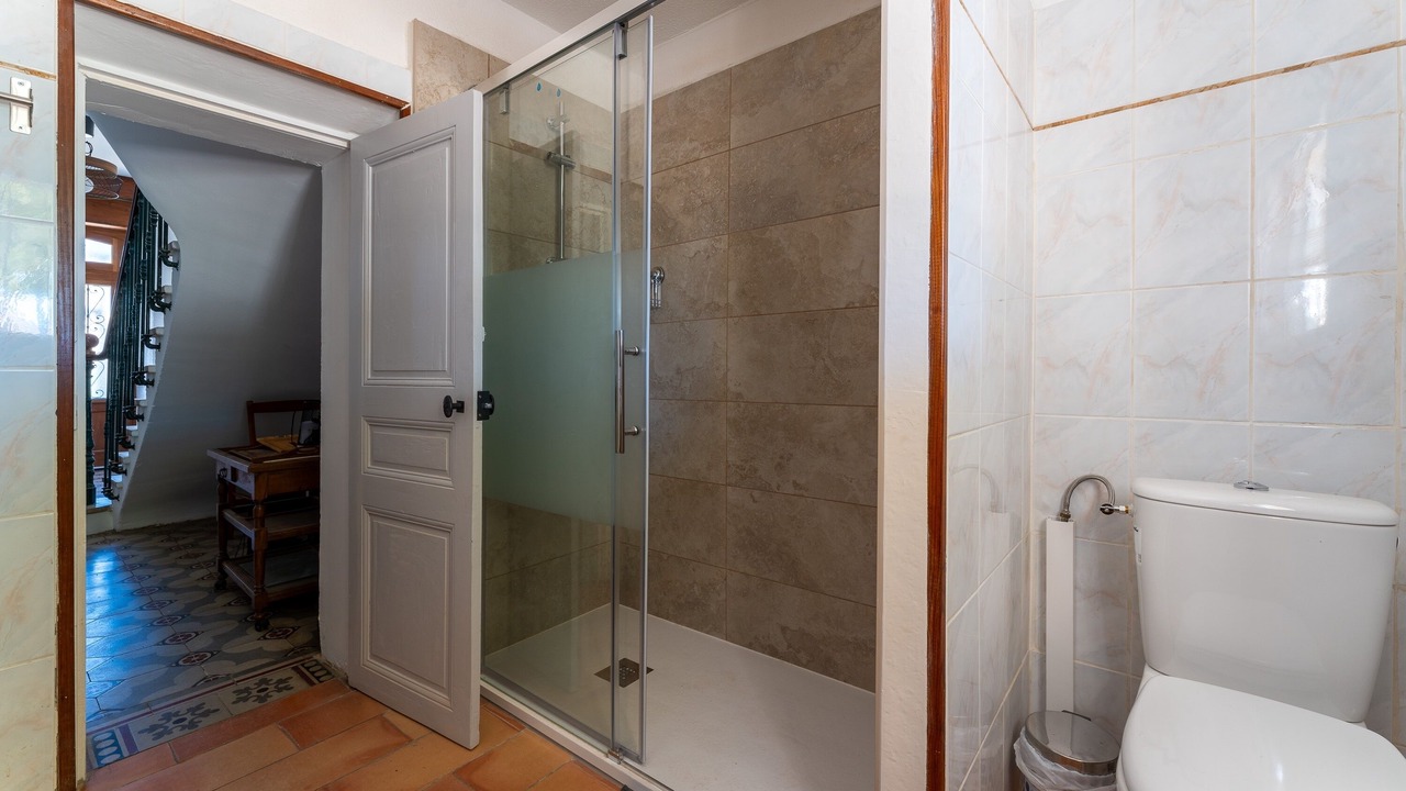 Photo of Bathroom in Saint-Laurent-La-Vernede