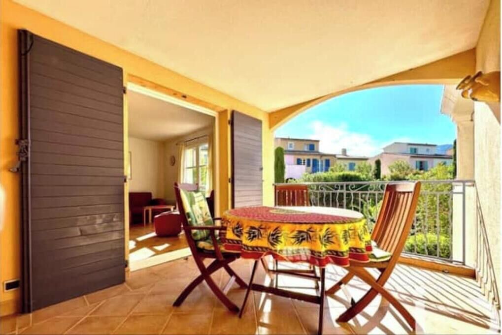 Photo of Outdoor in La Mole