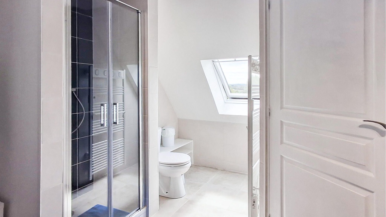 Photo of Bathroom in Rospez