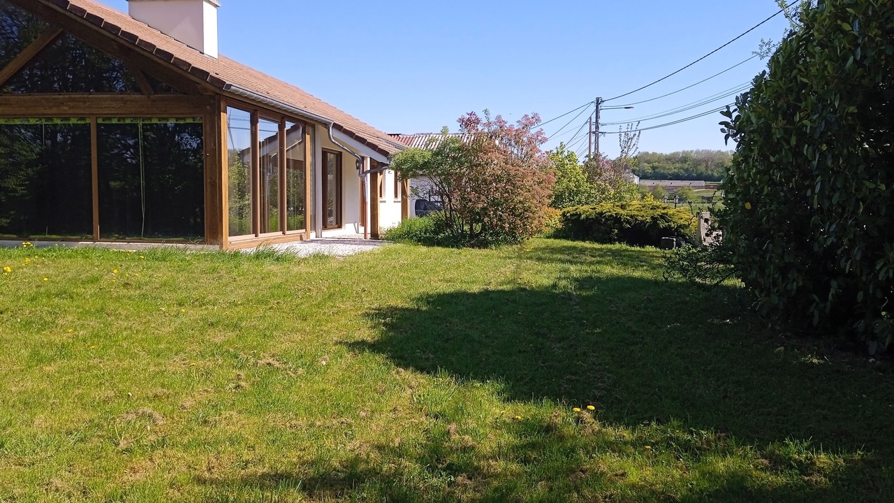 Photo of Outdoor in Deuxnouds-devant-Beauzee