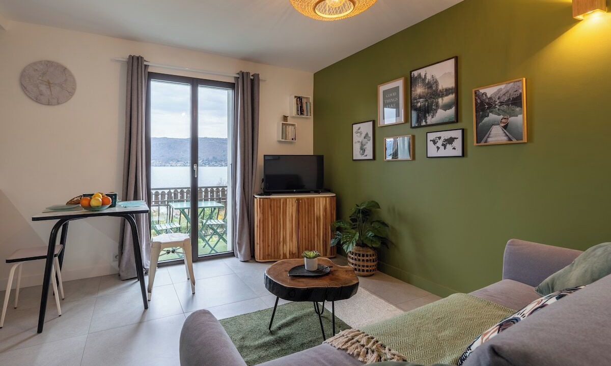 Photo of Livingroom in Veyrier-du-Lac