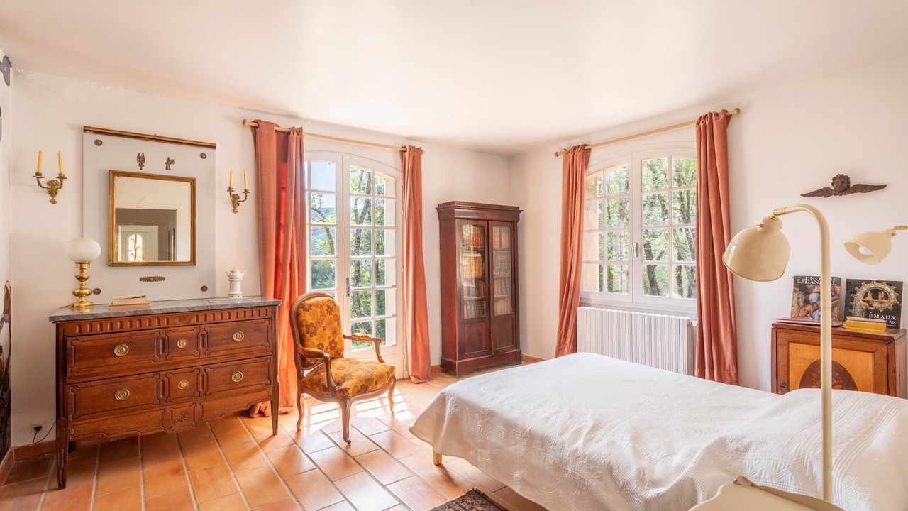 Photo of Bedroom in Plan-d'Aups-Sainte-Baume