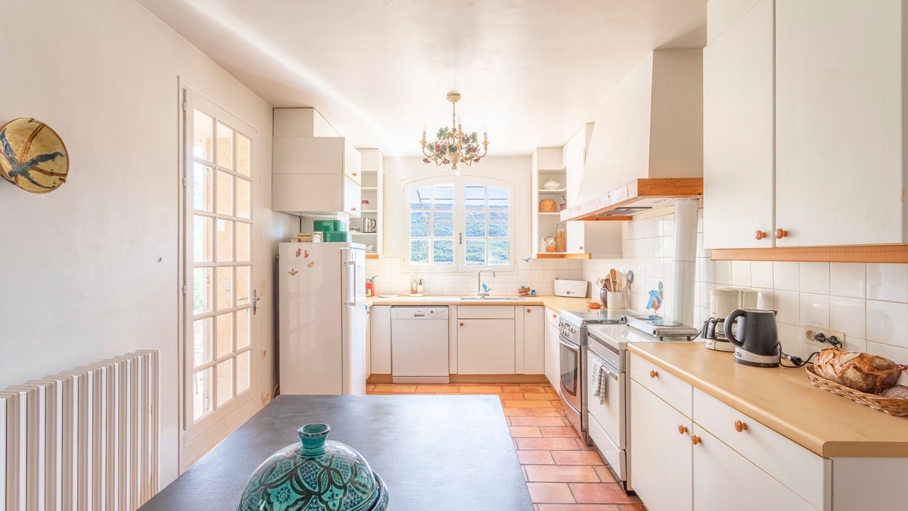 Photo of Kitchen in Plan-d'Aups-Sainte-Baume