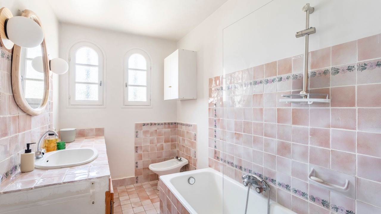 Photo of Bathroom in Plan-d'Aups-Sainte-Baume