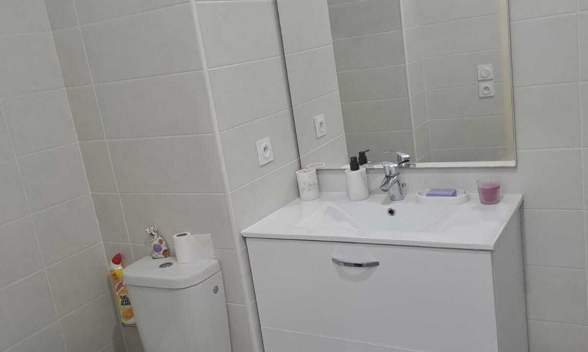 Photo of Bathroom in Vernier