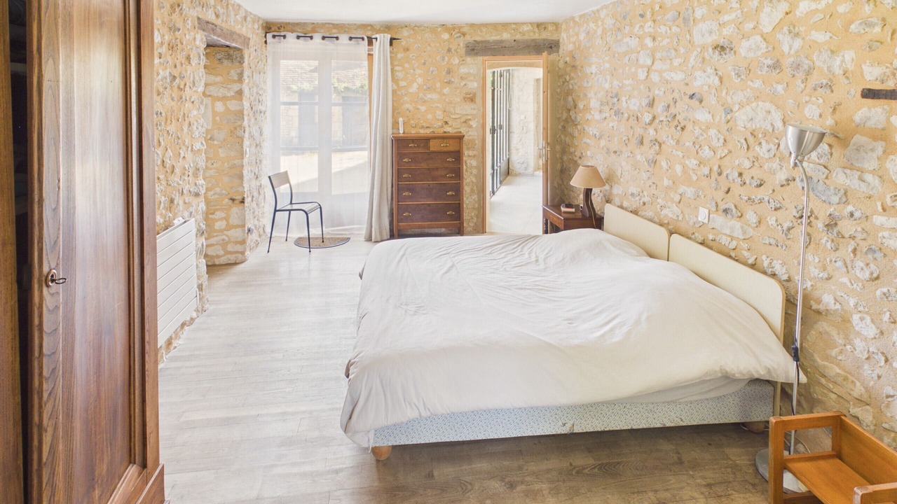 Photo of Bedroom in Thenon