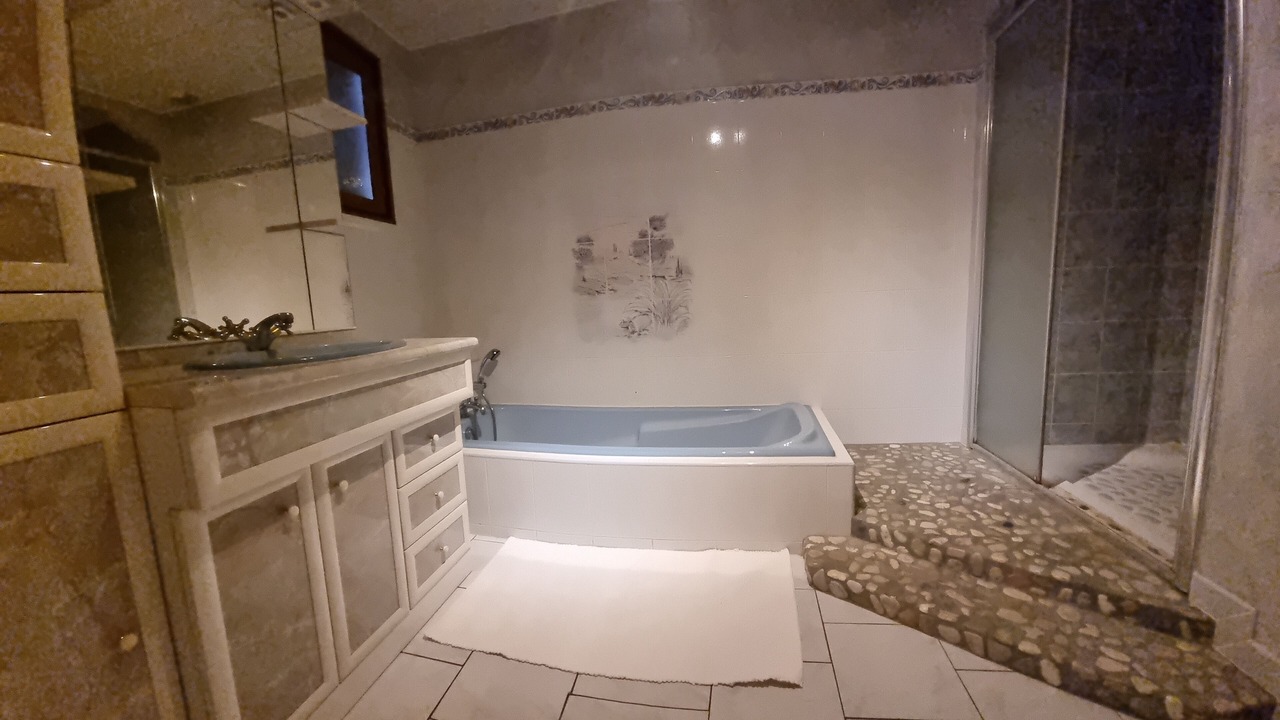 Photo of Bathroom in Grand Langres