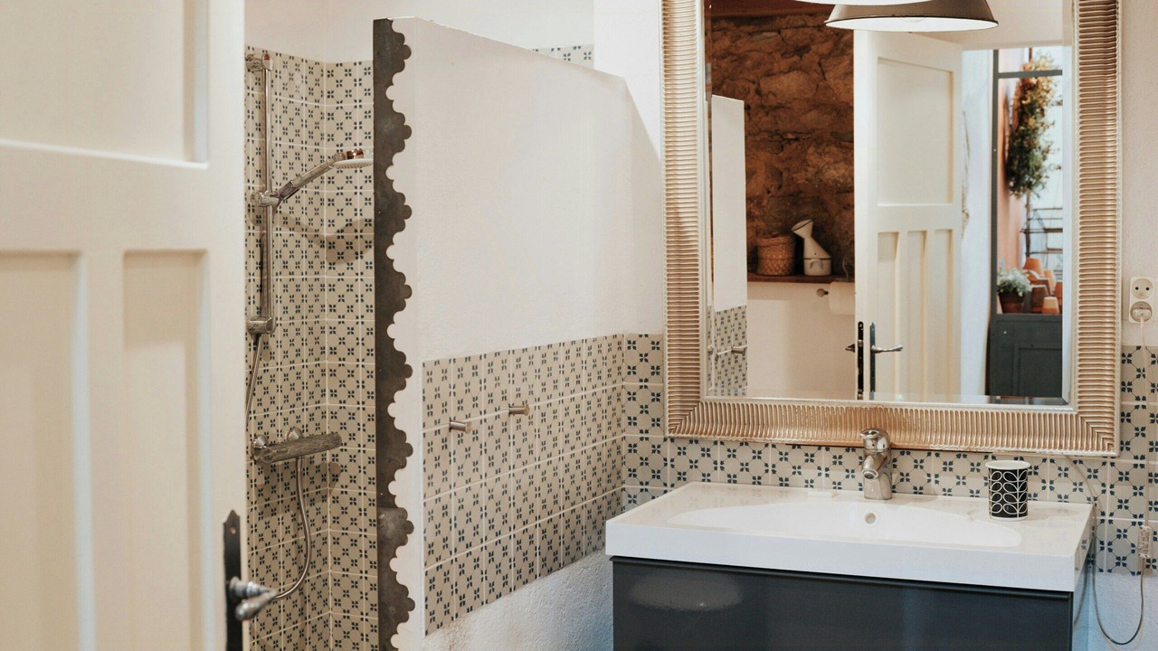 Photo of Bathroom in Plelo