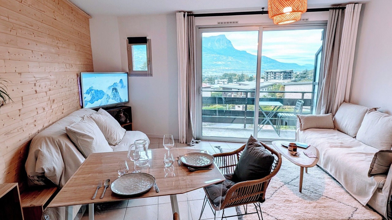 Photo of Livingroom in Embrun