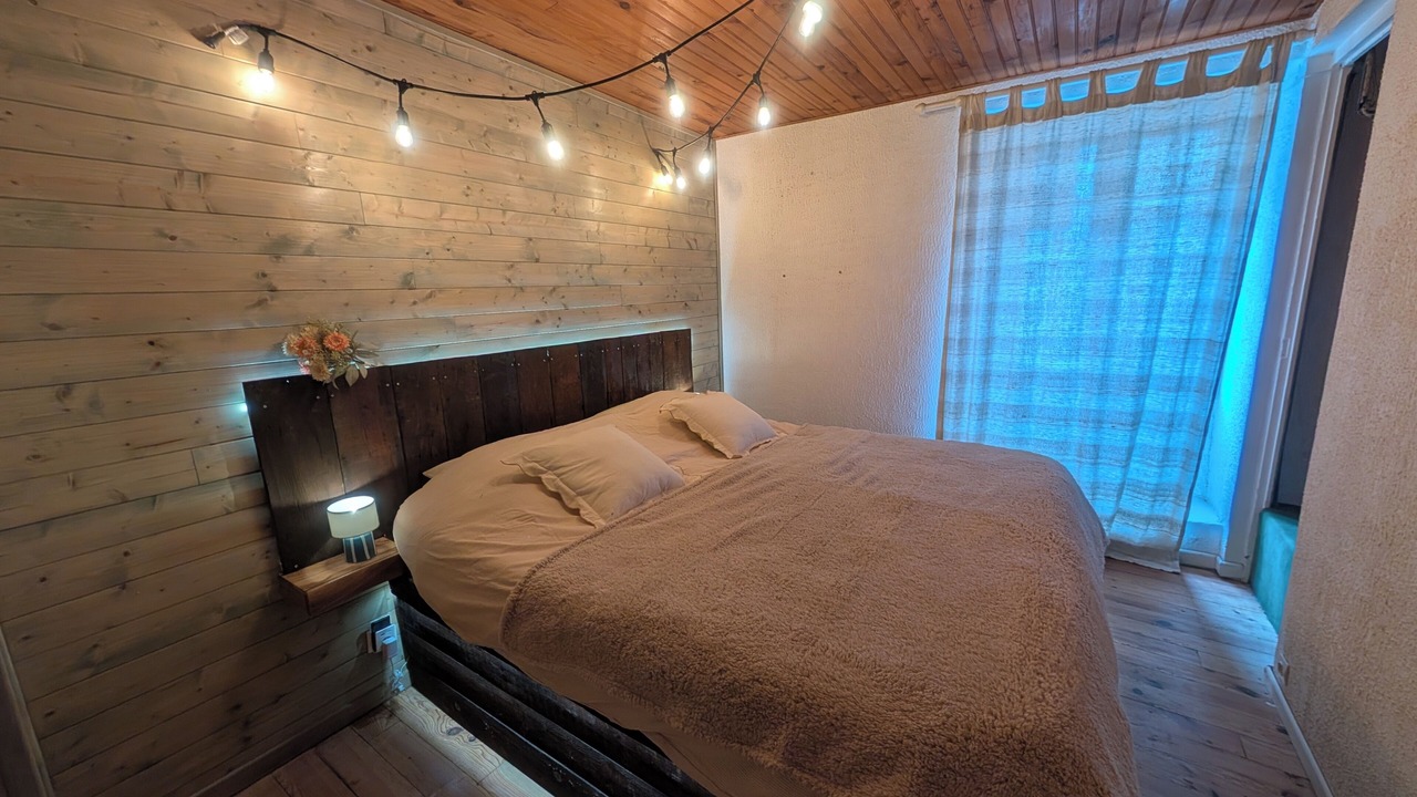 Photo of Bedroom in Beost