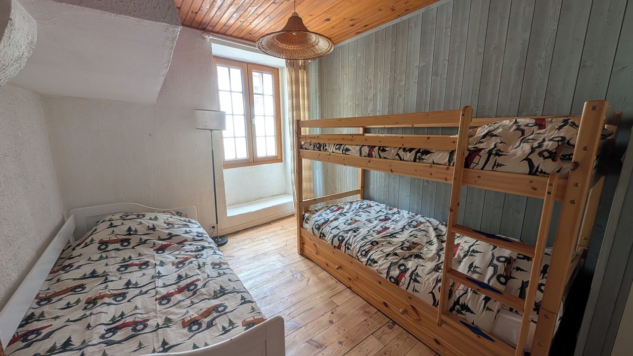 Photo of Bedroom in Beost