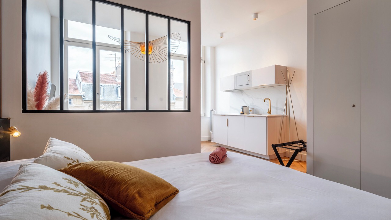 Photo of Bedroom in Saint Nicolas - Charles III - Ville vieille - Trois Maisons - Leopold