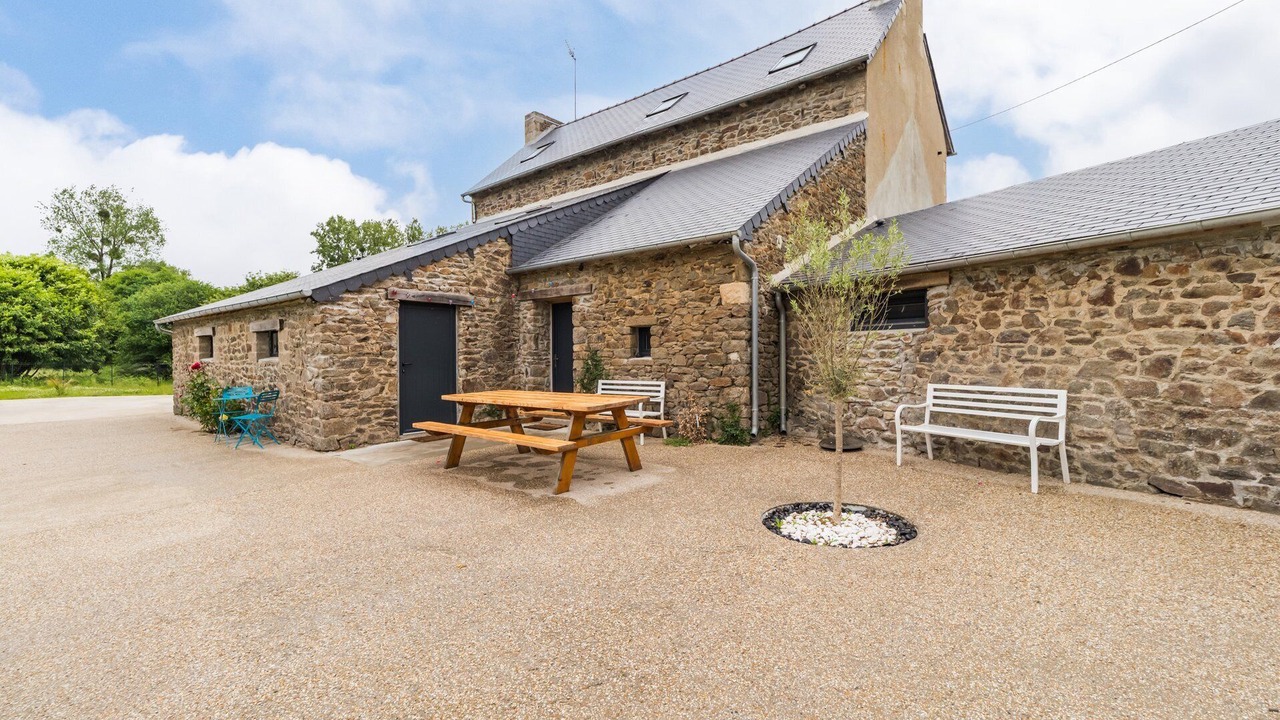 Photo of Outdoor in Saint-Pever