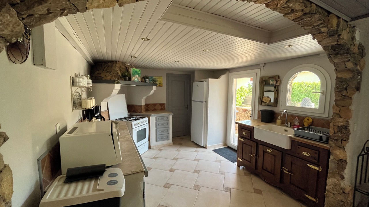 Photo of Kitchen in Bagnols-sur-Ceze