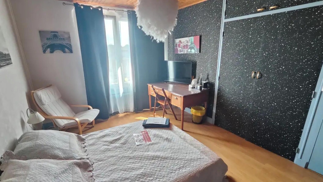 Photo of Bedroom in Migennes