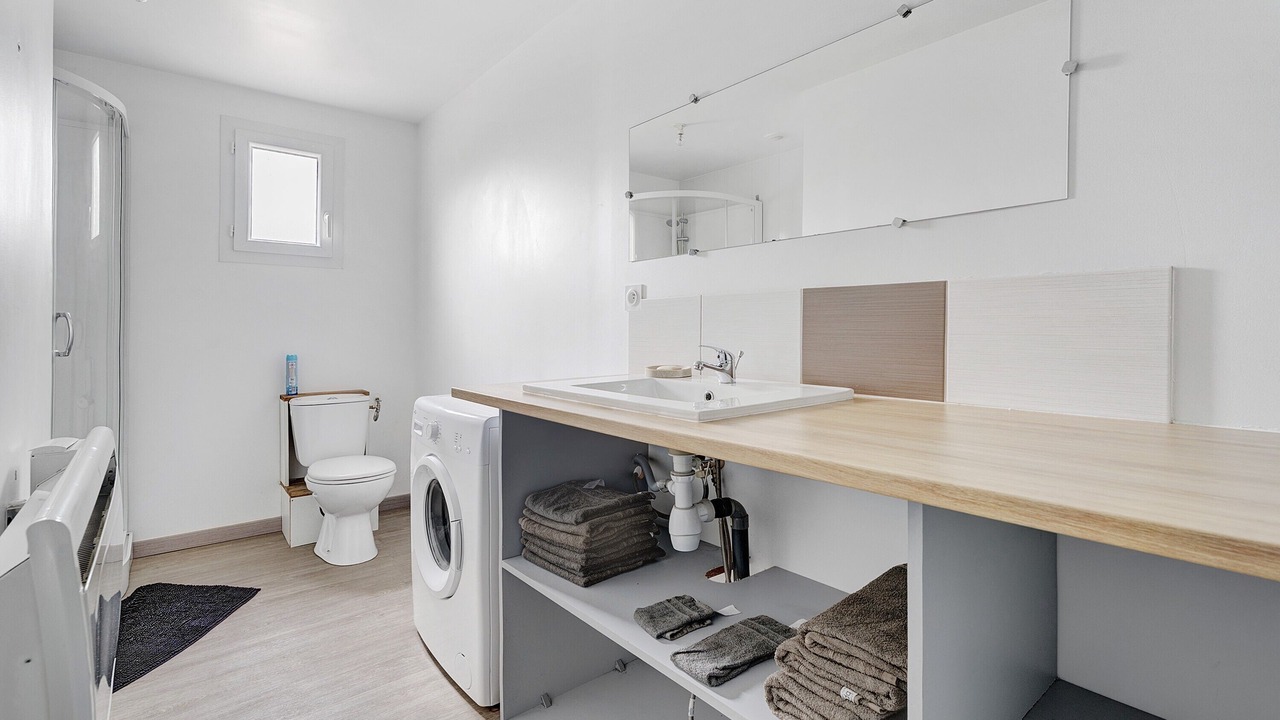 Photo of Bathroom in Henanbihen