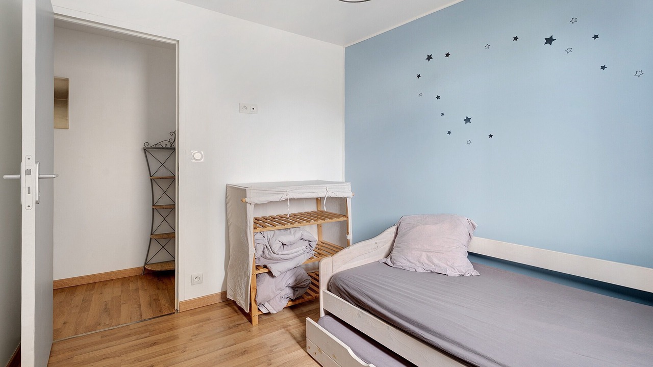 Photo of Bedroom in Henanbihen