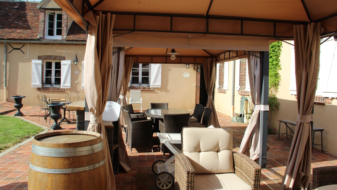 Photo of Outdoor in Villeneuve-sur-Yonne