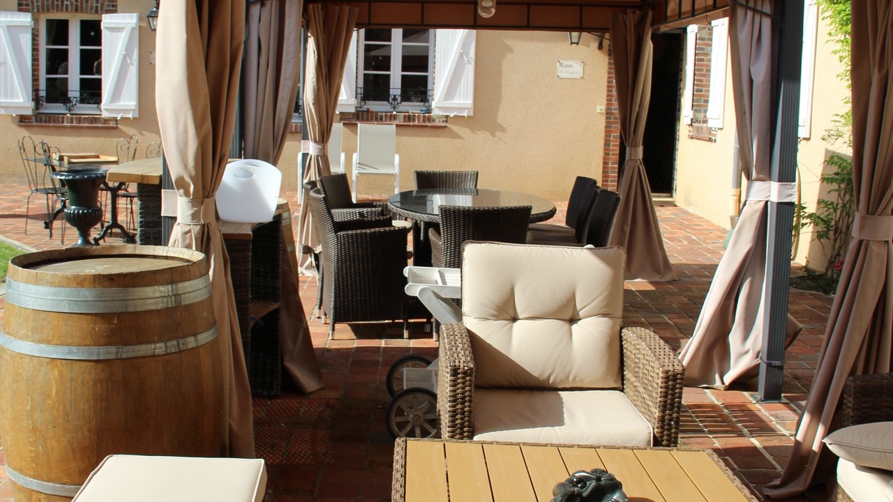 Photo of Outdoor in Villeneuve-sur-Yonne