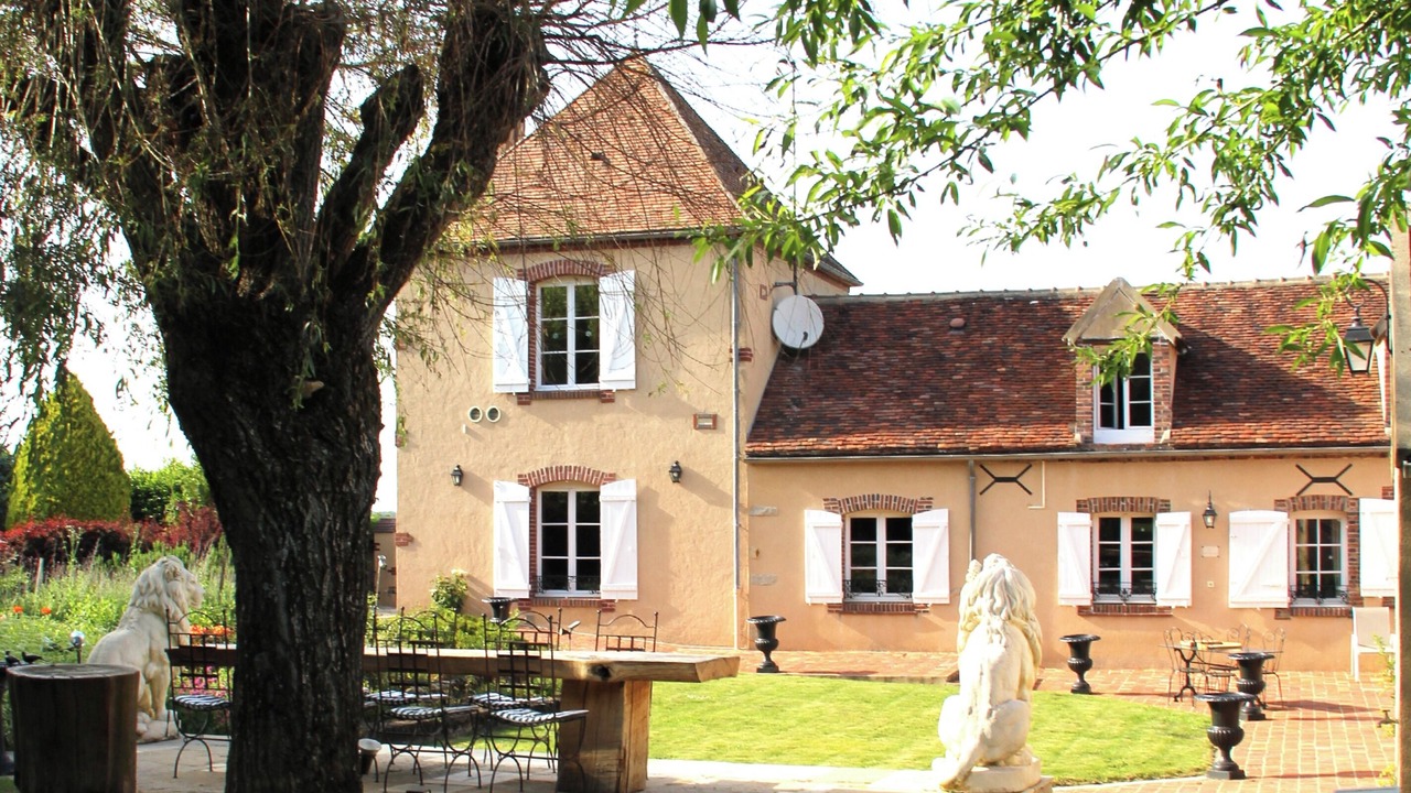 Photo of Outdoor in Villeneuve-sur-Yonne