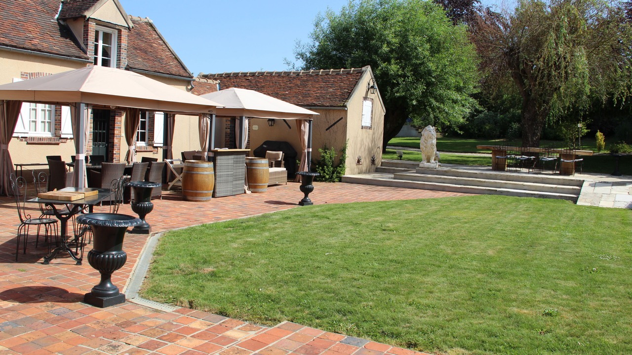 Photo of Outdoor in Villeneuve-sur-Yonne