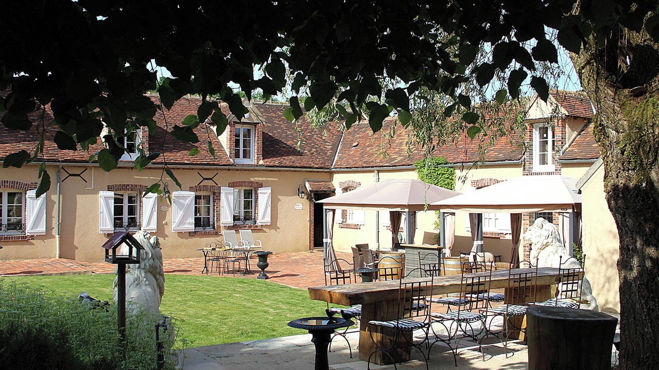 Photo of Outdoor in Villeneuve-sur-Yonne