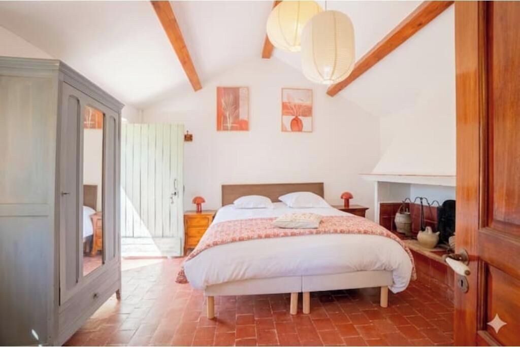Photo of Bedroom in Ollioules