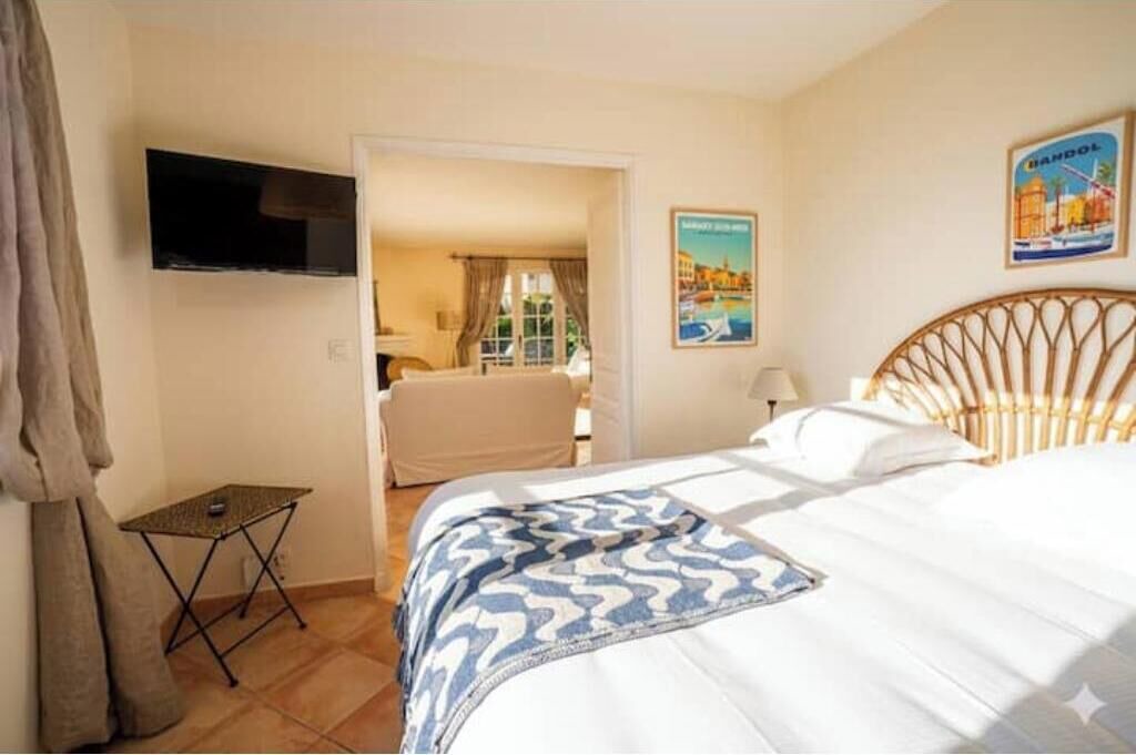 Photo of Bedroom in Ollioules