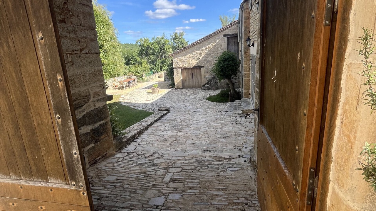 Photo of Outdoor in Pontcirq