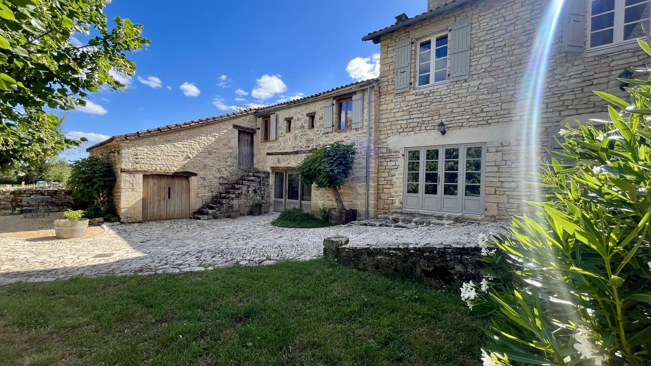 Photo of Outdoor in Pontcirq