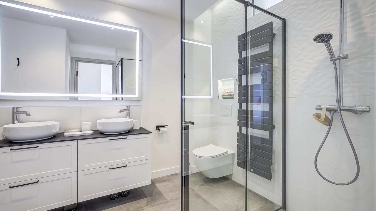 Photo of Bathroom in Riquier