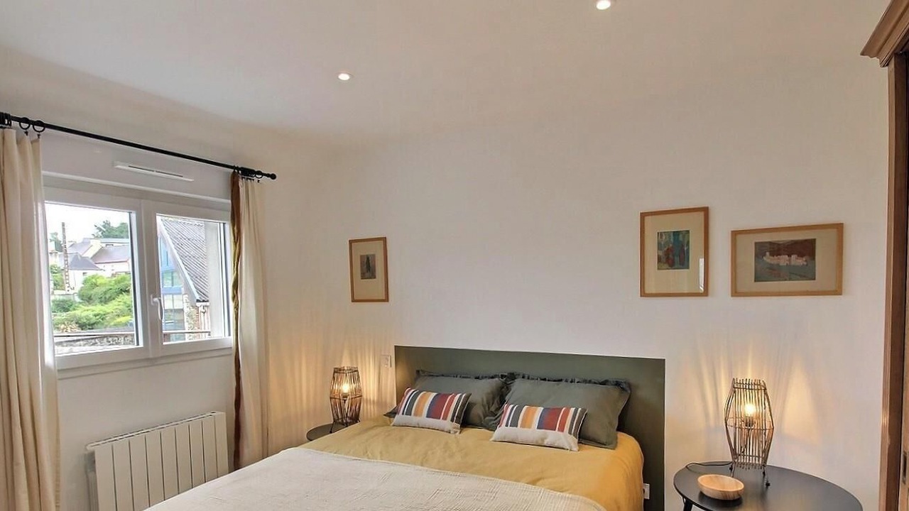 Photo of Bedroom in Treguier