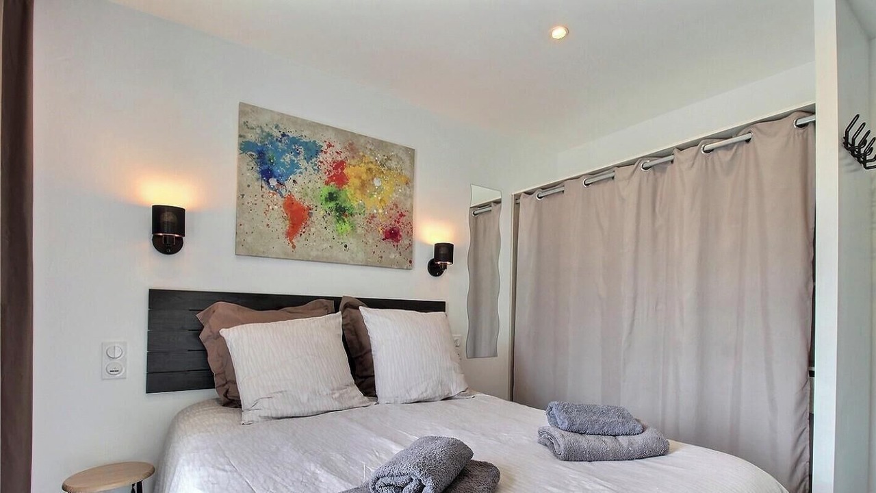 Photo of Bedroom in Plourhan