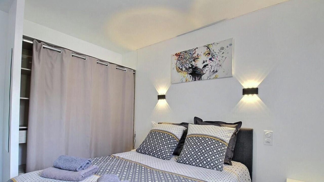 Photo of Bedroom in Plourhan