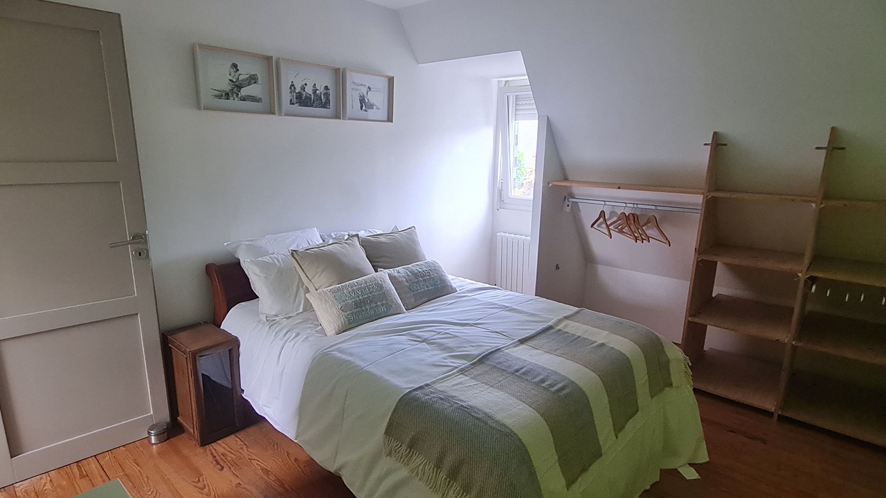 Photo of Bedroom in Saint-Quay-Perros