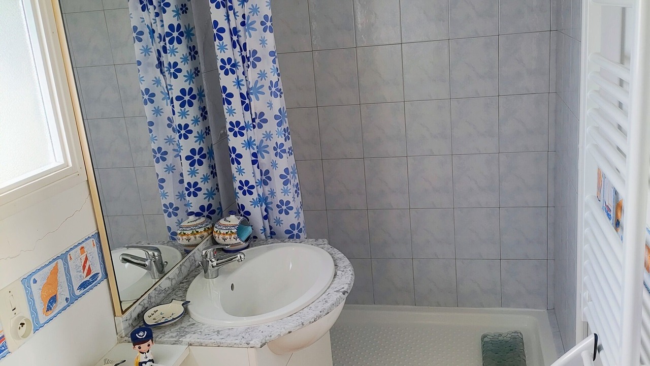Photo of Bathroom in Saint-Dizier
