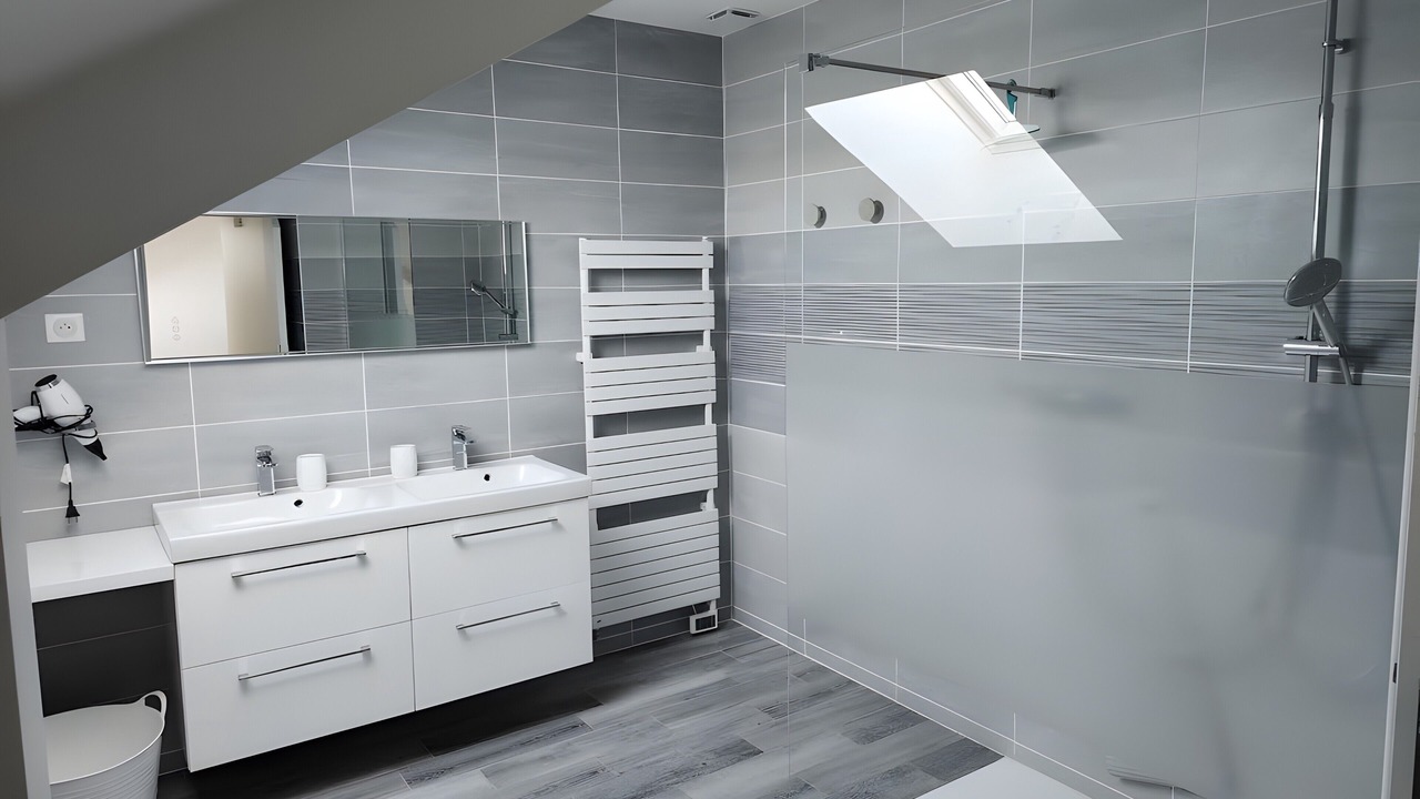 Photo of Bathroom in Colombe-la-Fosse