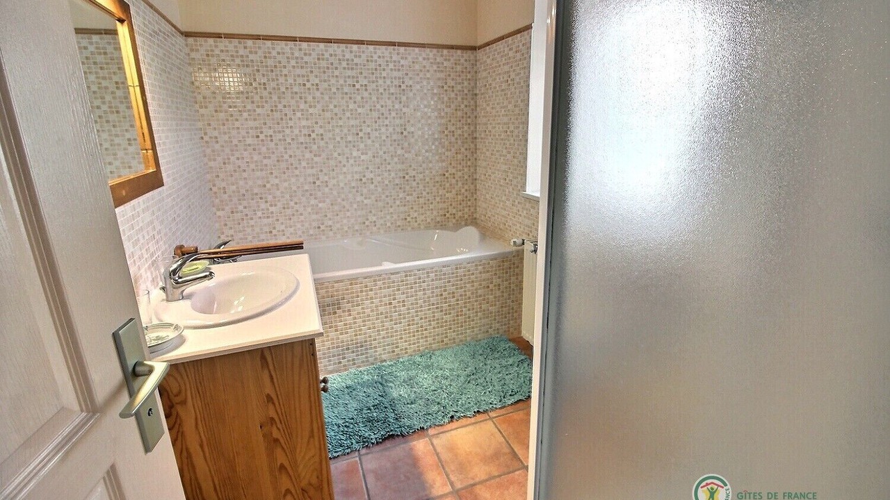 Photo of Bathroom in Planguenoual