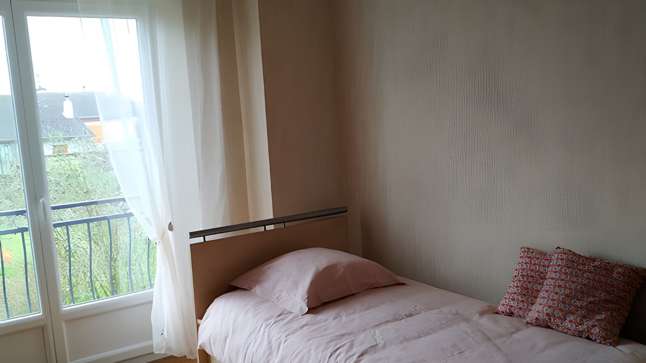 Photo of Bedroom in Euville